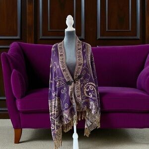 Source Unknown Elegant Purple and Gold Poncho